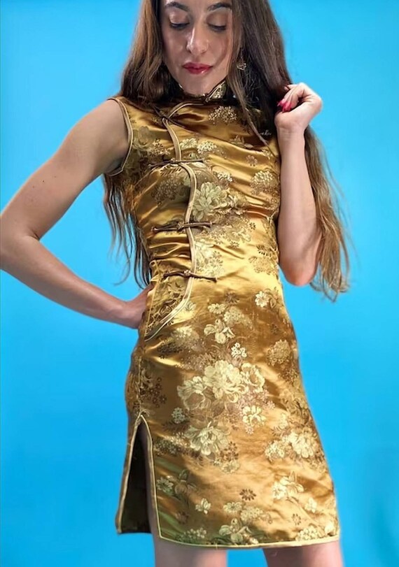Vintage Chinoiserie Gold Jacquard Dress. - image 2