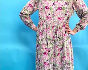 Vintage 1980s Floral Printed Button Down Dress.