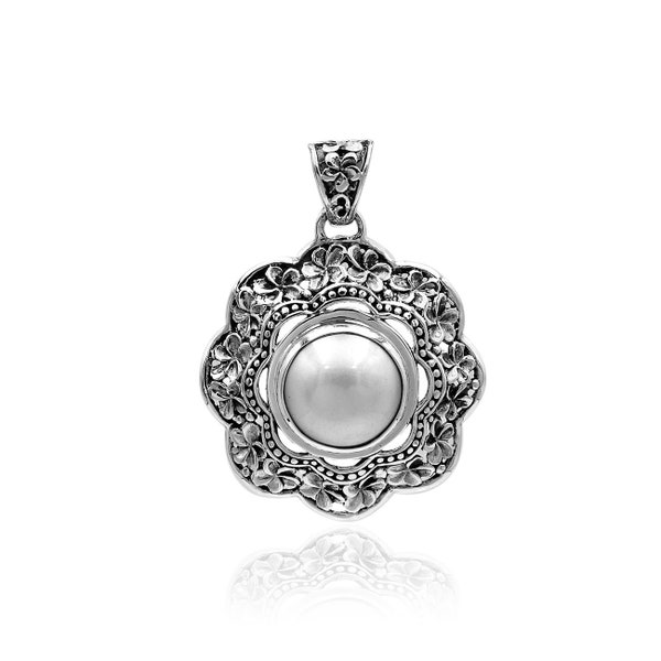 Floral FreshWater Mabe Pearl Pendant Necklace in 925 Sterling Silver With Chain -  4.0 Cm