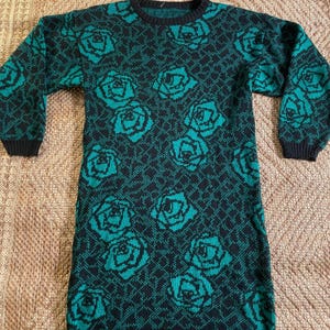 Vtg. 80s/90s Green and Black Floral Sweater Dress