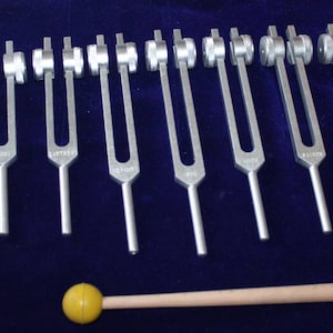 11 pc Planetary weighted tuning fork set with mallet activator and pouch for sound healing tuning fork meditation tune fork