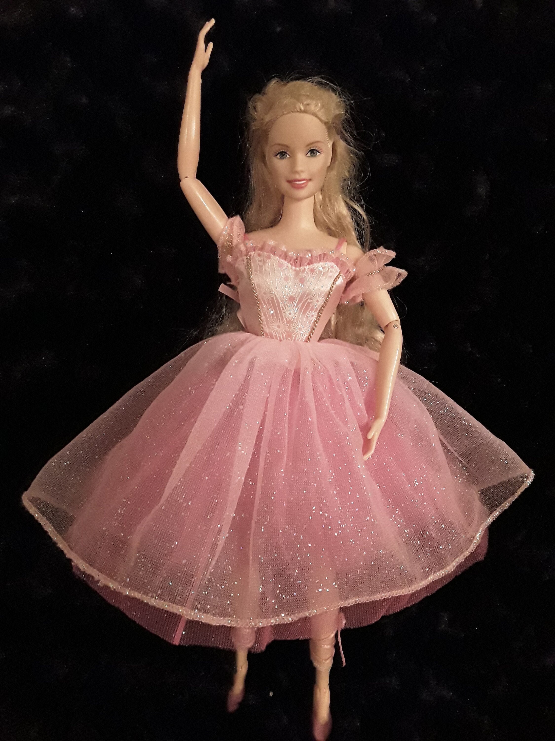 Barbie Ballerina Doll with Ballerina Outfit, Tutu, Sculpted Toe