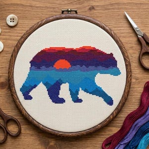 Modèle de point de croix silhouette d'ours, paysage de montagne au coucher du soleil, diagramme de broderie moderne animalière, PDF à télécharger instantanément