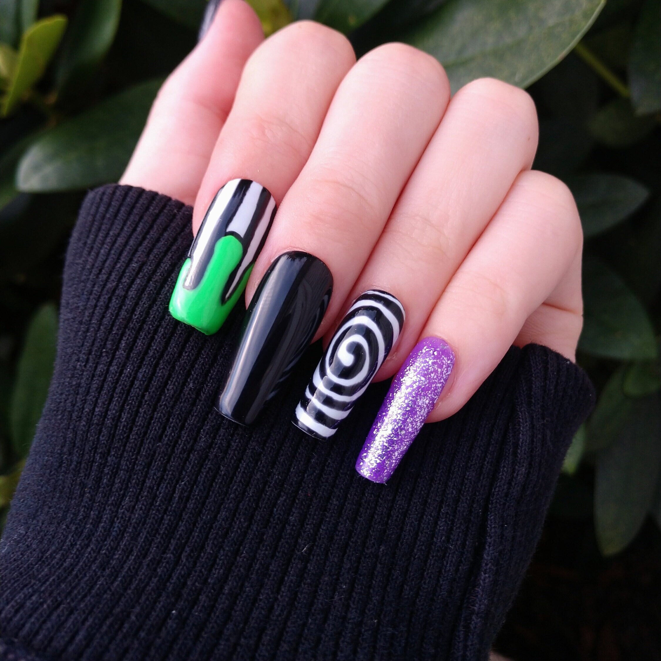 Beetlejuice Press on Nails Halloween Nails Press on Nails - Etsy