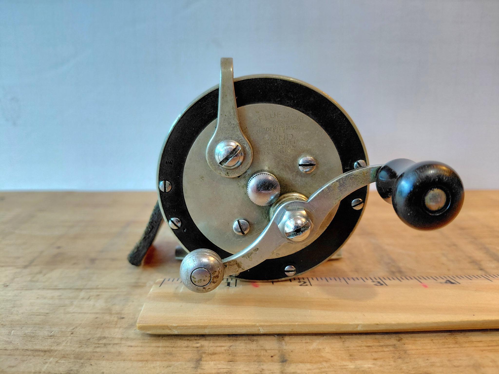 Vintage ( rare model) South Bend Spin Cast 89 A Fishing Reel made in