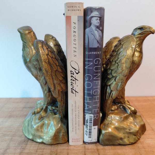 Pair of heavy metal eagle shaped bookends
