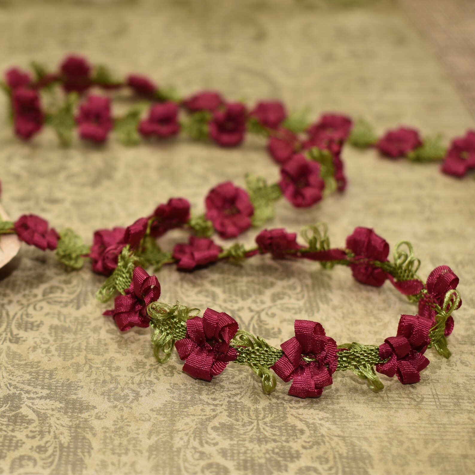 6ft Vintage Dark Red Rococo Ribbonwork Passementerie Petite Dainty Trim ...
