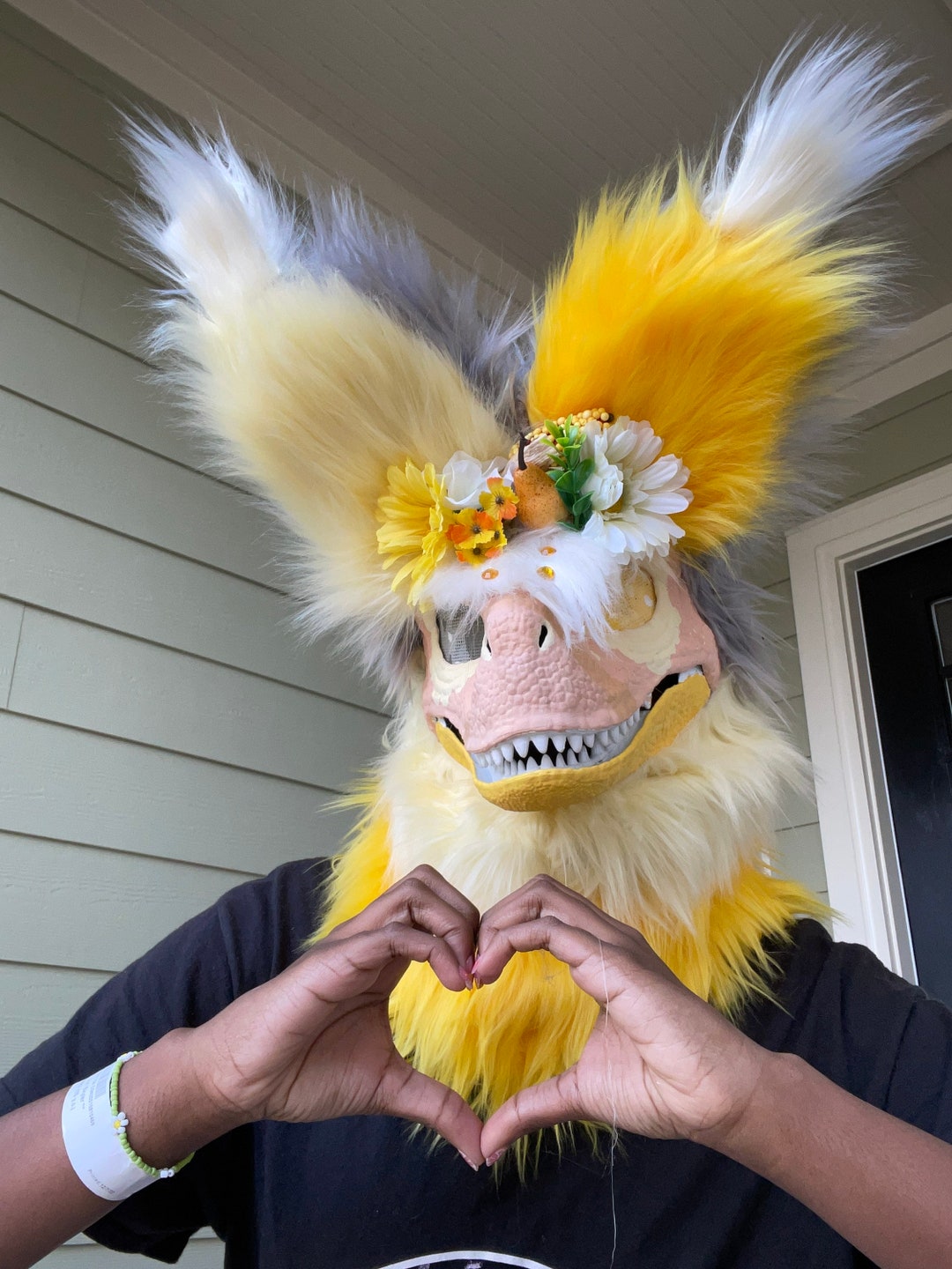 I tried fully furring a Dino mask into a fursuit head 😬 [The