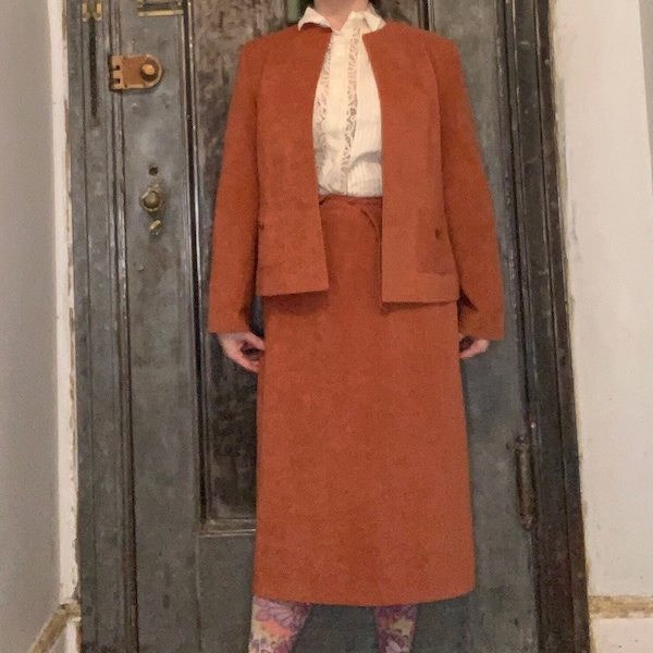 Medium Large Vintage 70s rust faux sued skirt suit with an open blazer and  midi skirt with tie belt retro mod  30" waist Skin Gear II