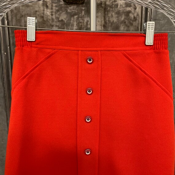 Vintage 70s mod red A-line midi skirt with red wh… - image 3