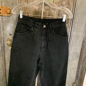 small 26&quot; waist Vintage 80s 90s Rio black colored jeans  high waisted tapered legs pleated front mom jeans