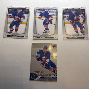 New York Islanders O-Pee-Chee & Ober Deck 2024-25 Kartenset