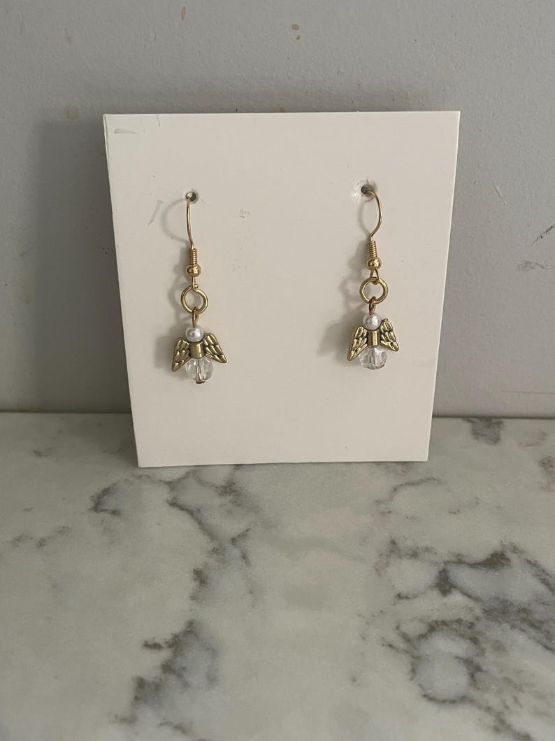 Pendientes colgantes de ángel dorado hechos a mano: fondo transparente imagen 2