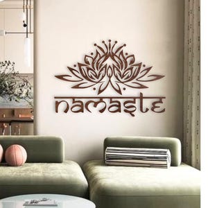 Namaste Holz Wandbehang, Yoga inspirierte Holzwandbehang, handgefertigtes spirituelles Dekor, Einzigartiges Weihnachtsgeschenk für Yogaliebhaber, Meditationsraum