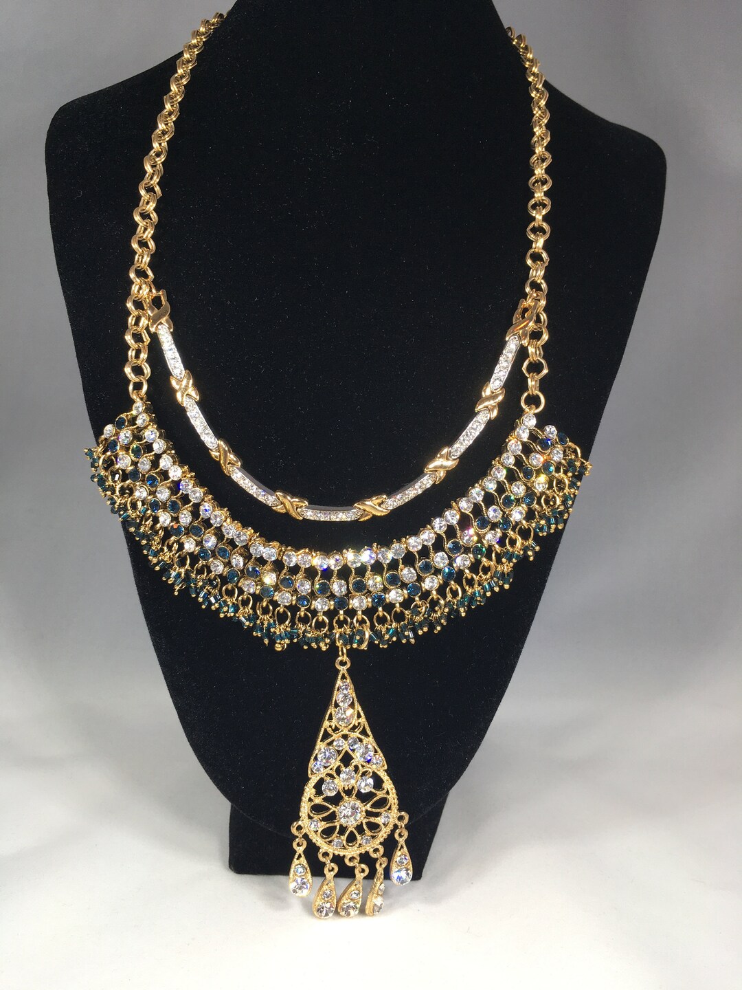 Collier Cristal Strass – Pièce Mode Déclaration, Brillant Et Eye-catching