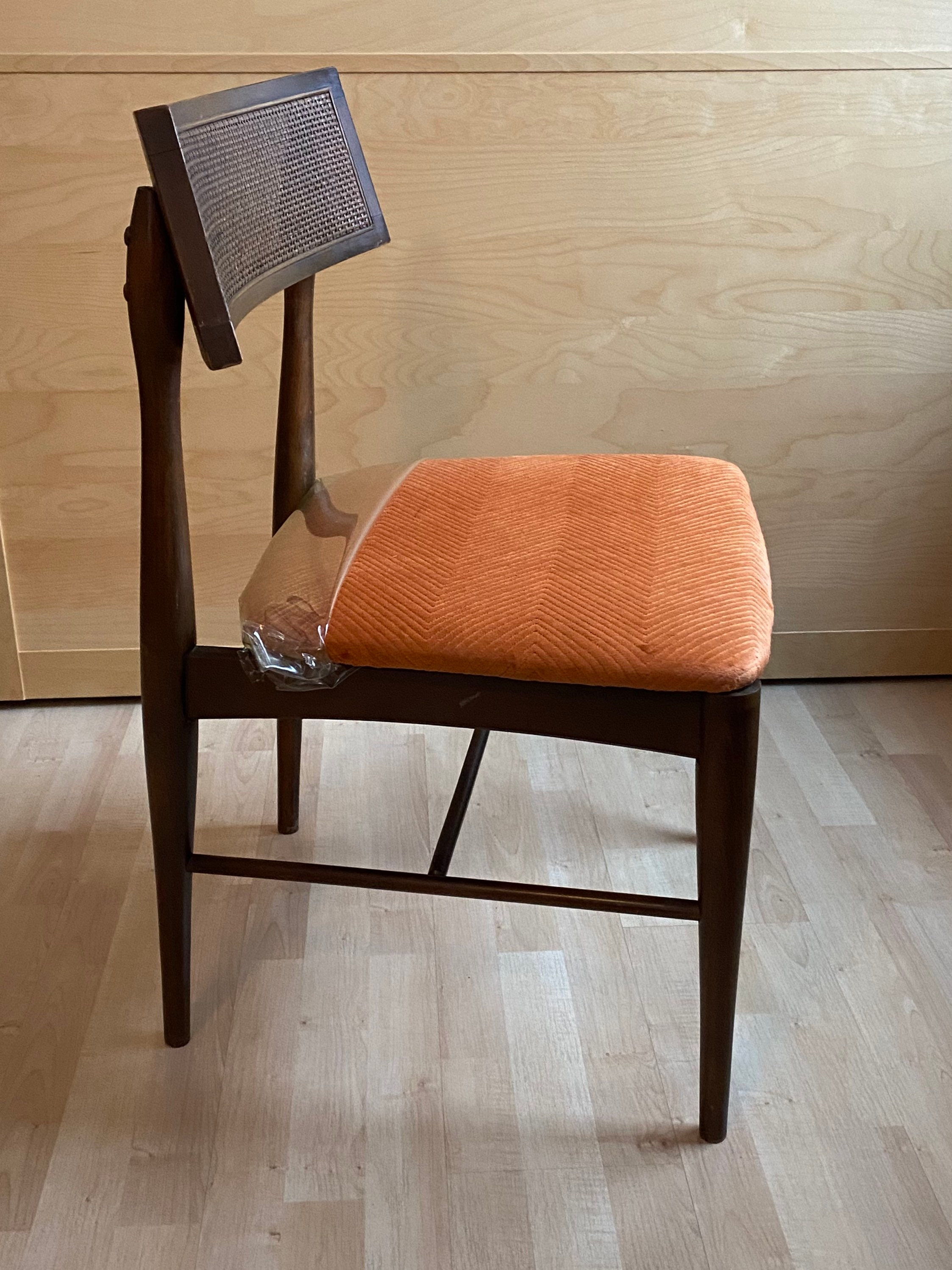 CONTEMPORARY MID CENTURY MODERN CHAIRS visual data 8