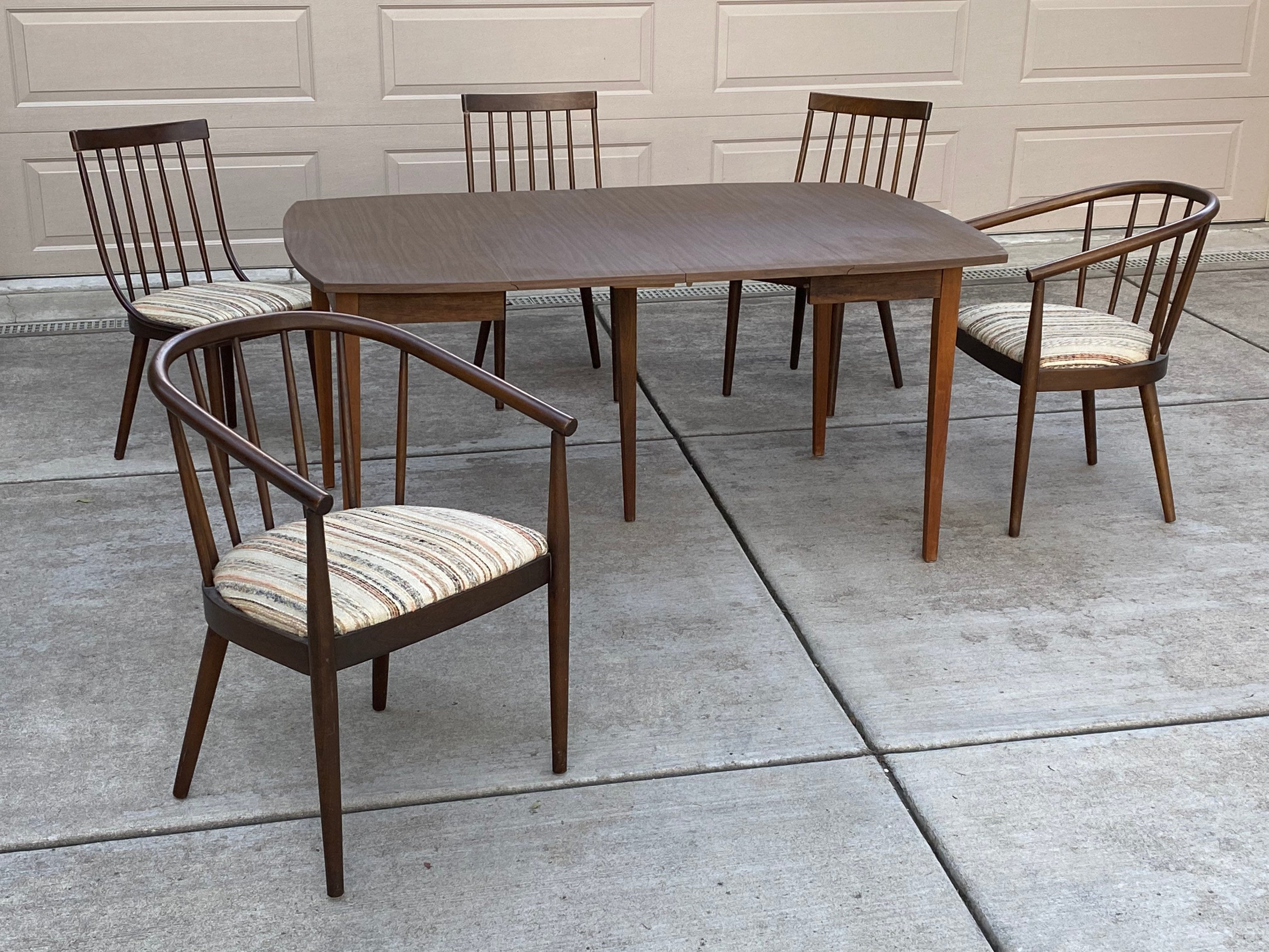 Mid Century Table and Chairs Broyhill - Etsy