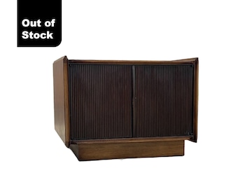 Mid Century Modern End Table By Lane