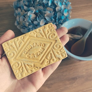 Handmade clay biscuit retro tea bag holder jewellery novelty