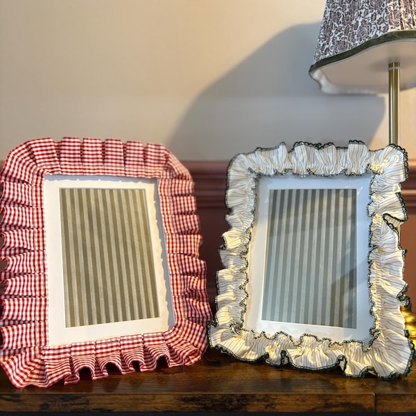 Ruffle Ribbon Photo Frame, Decorative Wooden Picture Frame, Cottagecore Desk Frame, Bow Frame, 6x4 7x5 Gift