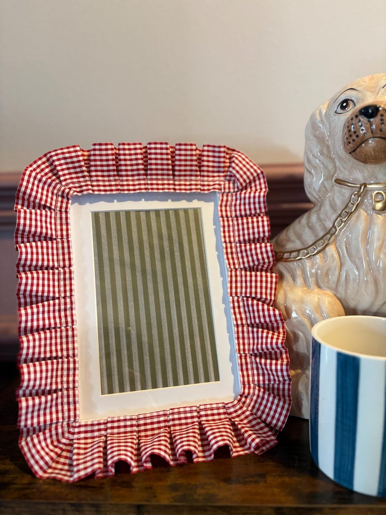 Green Ruffles Frame Ruffle Ribbon Photo Frame, Decorative Wooden Picture Frame, Cottagecore ...
