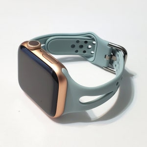 Bracelet sport en silicone souple pour Apple Watch séries 11, 10, 9, 8, 7, 6, 5, 4, 3, 2, 1 et SE