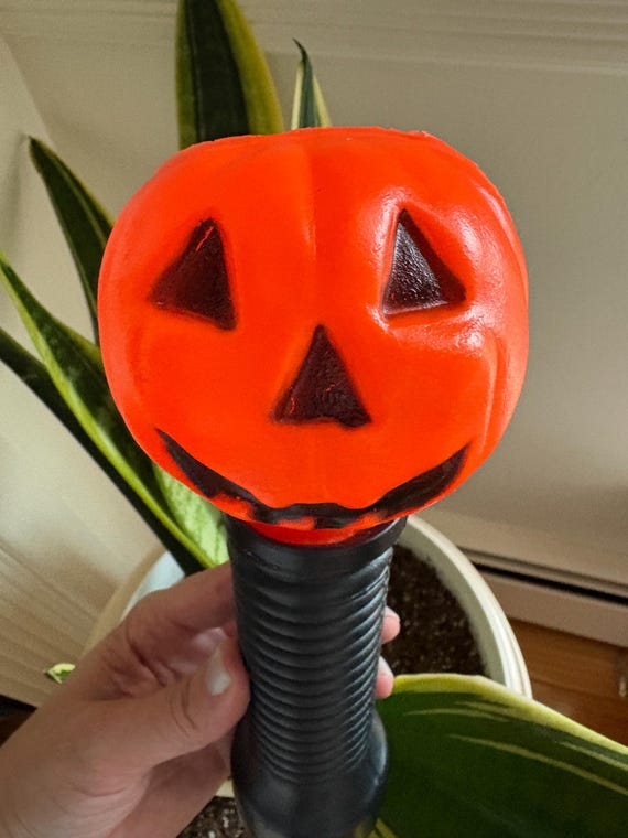 Vintage 70s/80s Blinky Pumpkin Jack O'lantern Flashlight | Retro