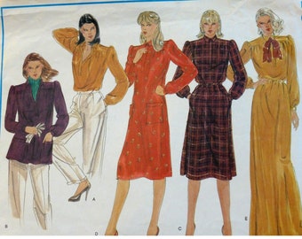 Shirt Dress Pattern, Tunic, Front Placket, Collar, Gathered Long Sleeves, Cuffs,Yokes, Straight, Belt, Vogue 2556 UNCUT, Size 18 Bust 40"