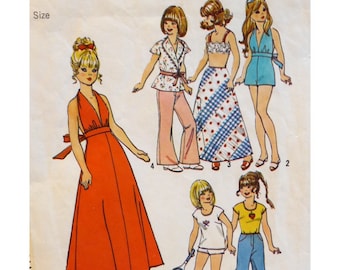1970s Fashion Doll Wardrobe, halter Evening Gown, Romper, Maxi Skirt, Pants, Tennis outfit, Top, Simplicity 6697 Size 11.5" Doll