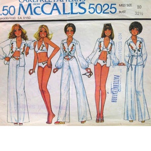 Può includere: Cartamodello vintage McCall's 5025 con camicia, costume da bagno e pantaloni da donna. Il modello include illustrazioni dei modelli. Circonferenza del busto: 82,5 cm.