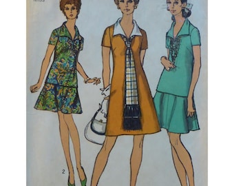 Simplicity 8844 Minidress Pattern, Flared Skirt, Yoke, Semi Fitted Top, Flip Collar, Short Sleeves, UNCUT Size 14 Bust 36"
