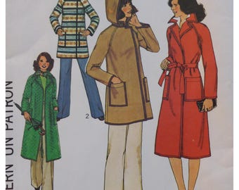 Unlined Coat / Jacket, Hood/ Collar, Pockets, Tie Belt, Simplicity 7936 UNCUT Size 10