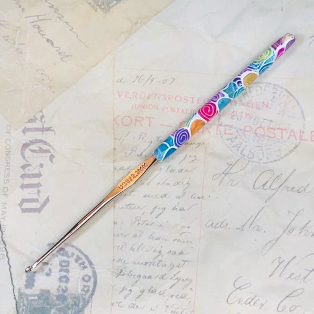 Polymer Clay Covered Steel Crochet Hook - Susan Bates - Size 3 or 2.1mm - Colorful Translucent