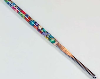 Polymer Clay Covered Crochet Hook - Susan Bates - Size F/5 3.75mm - Flowers and Blue Butterflies