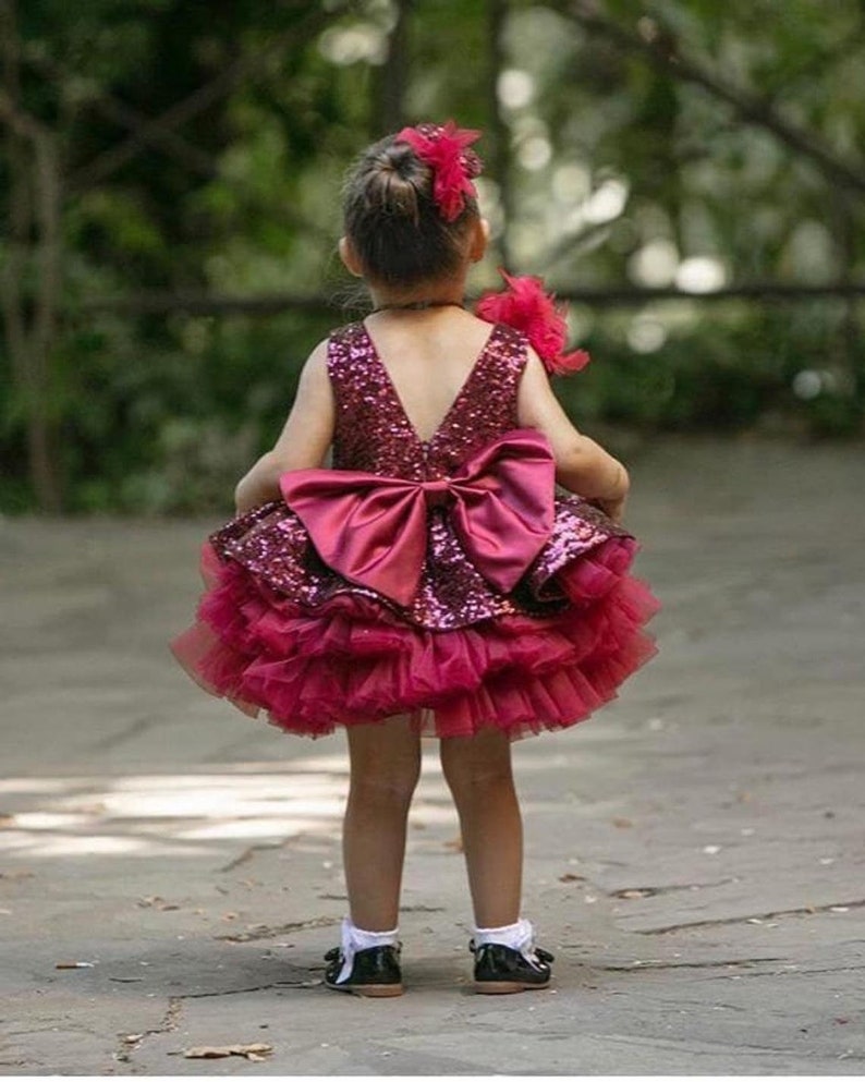 red poofy dress flounce tiered ruffled skirt sweetheart neck tulle ball gown wedding/prom Puff sleeve and puffy skirt midi dress Long Red Poofy Dress Tina