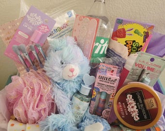 Deluxe Teen Girl Makeup Basket | Teen Girl Gift Basket | Teen Birthday Basket | Teen Basket of Goodies | Teen Girl Favorite Things