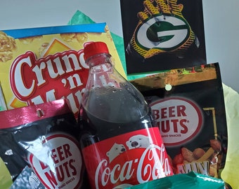 Sports snack basket | Sports gift basket | Men's gift basket | Father's Day gift | Mens gift | Personalize with any team