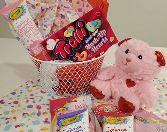 Kids Bath Gift Basket | Finger Paints, Bath Bombs, Plush