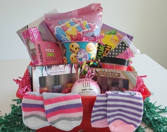 Teen Girl Makeup Basket | Teen Girl Gift Basket | Tween Gift Basket | Teen Birthday Basket | Teen Basket of Goodies | Teen Birthday Gift