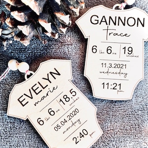 Baby&#39;s First Christmas Ornament, Baby Stats ornament, New baby gift, New parent gift, Keepsake ornament