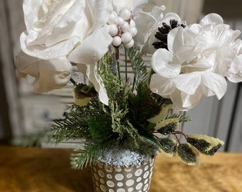 Holiday Mixed Floral Arrangement, White Centerpiece, Table Decor, Floral Arrangement, Home Decor, Seasonal Decor, Kitchen and Dining