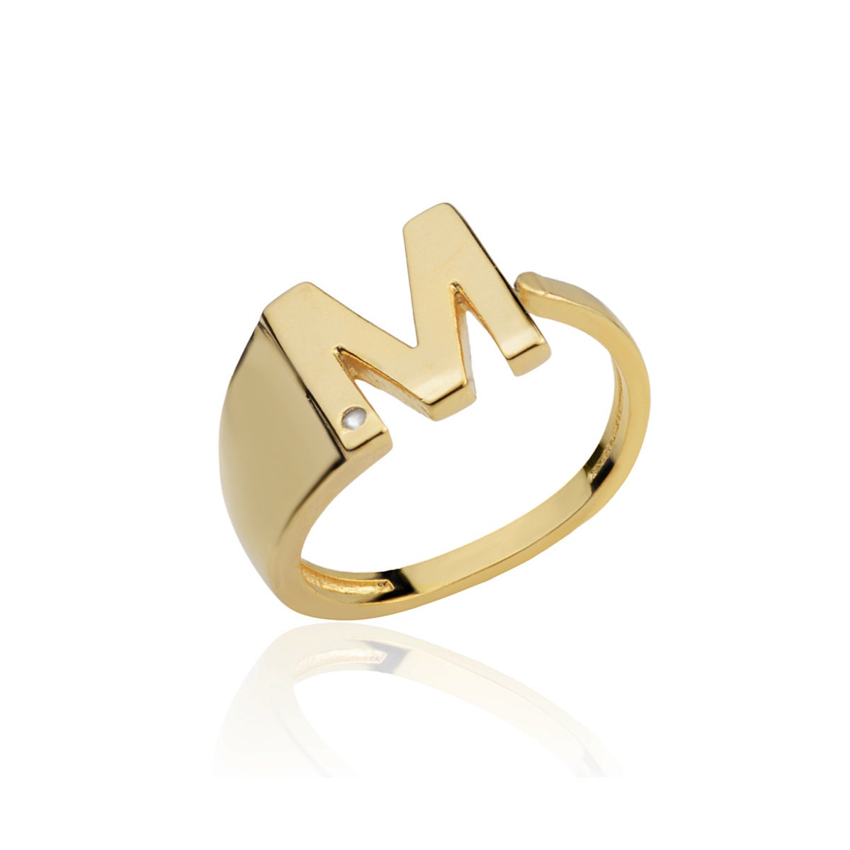 Gold New Design Stone V Letter Ring