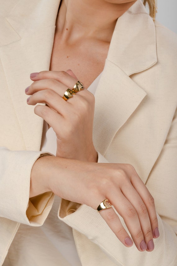 Anillo con la letra J