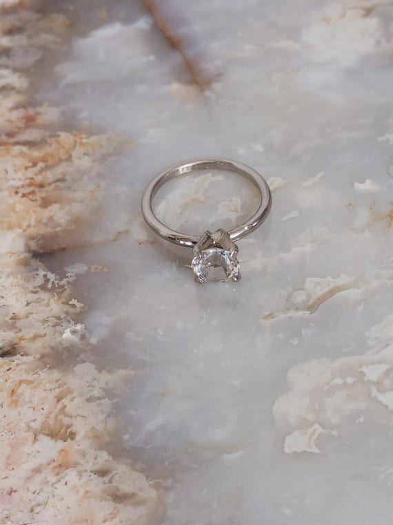 Uncas Solitaire Statement Ring Size (7) Fun Trave… - image 11