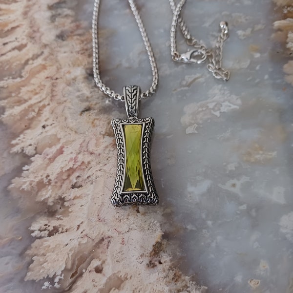 Art Deco Peridot Lia Sophia Pendant Silver Tone Necklace