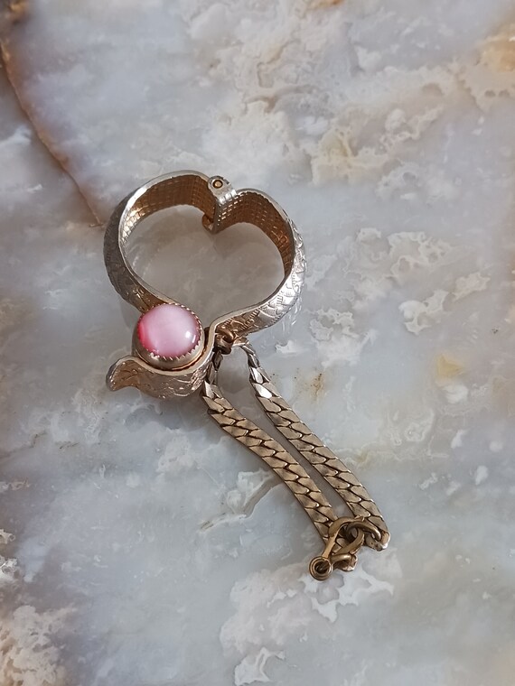 Vintage Glove Clip with lovely Pink Accent