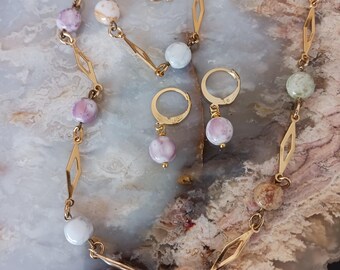 Vintage Agate Gold Tone Long (32&quot;) Necklace and Earrings Set