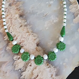 Art Deco Green Flowered White and Green Necklace Vintage/St. Patrick&#39;s Green Necklace
