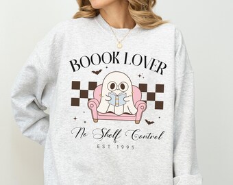 Halloween Retro Ghost Reading Books Sweatshirt,Halloween Book Lover Sweatshirt,Teacher Librarian Halloween Gift,Spooky Season Book Club Gift