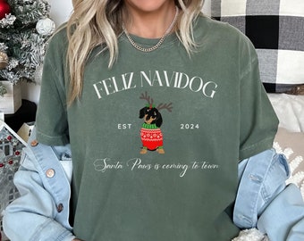 Dachshund Mom Christmas Shirt,Doxie Mom Christmas Shirt, Dachshund Mama Tee,Gift for Weenie Dog Lover, Dachshund Dog Owner Christmas Gift